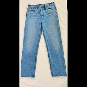 Levi's Wedgie Straight Fit Women's Jeans (light wash with fray details)